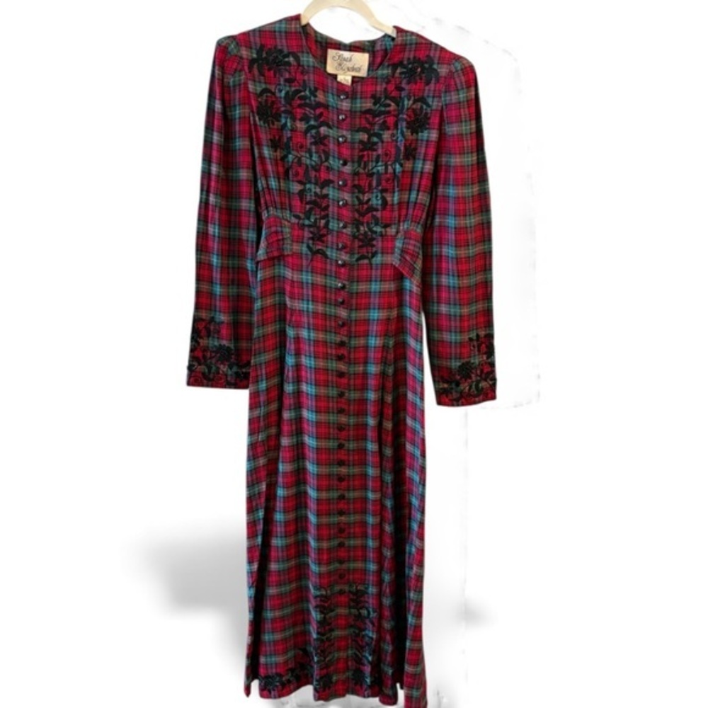 Vintage Sarah Elizabeth Red Tartan Plaid Floral Embroidered Maxi Dress Size 6